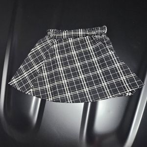 SHEIN Plus Plaid Skater Skirt